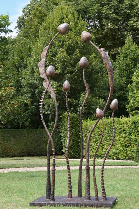 "Ondulations", 240x105x 64cm. Acier et r&eacute;sine.