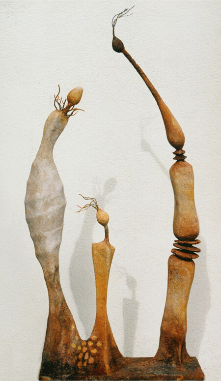 "Famille"; 45 x 23 x 11cm; m&eacute;tal, sciure de bois et colle